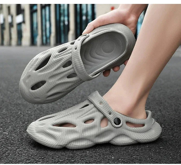 Summer Men Women Slippers Comfortable Outdoor Sandals Clogs Beach Slippers Flip Flops Indoor Home Slides Bathroom Shoes for Men