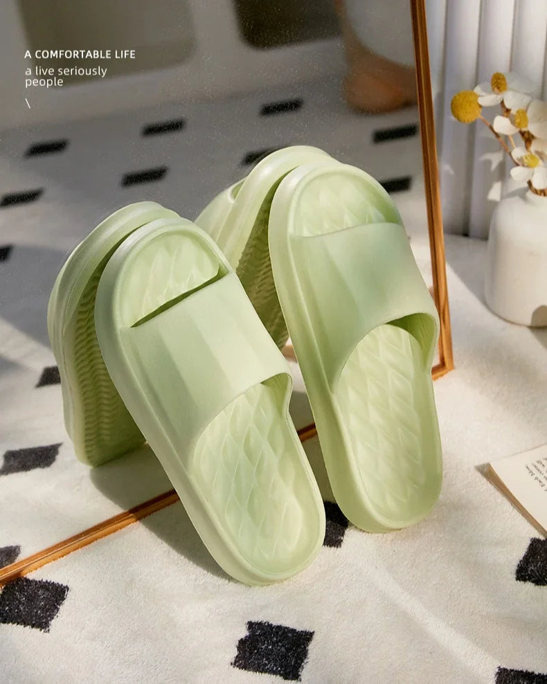 Summer Women's Slippers Cartoon Bear Indoor Soft Sole Comfortable Exquisite Slides Bathroom Anti-slip Beach Outdoor Leisure Shoe