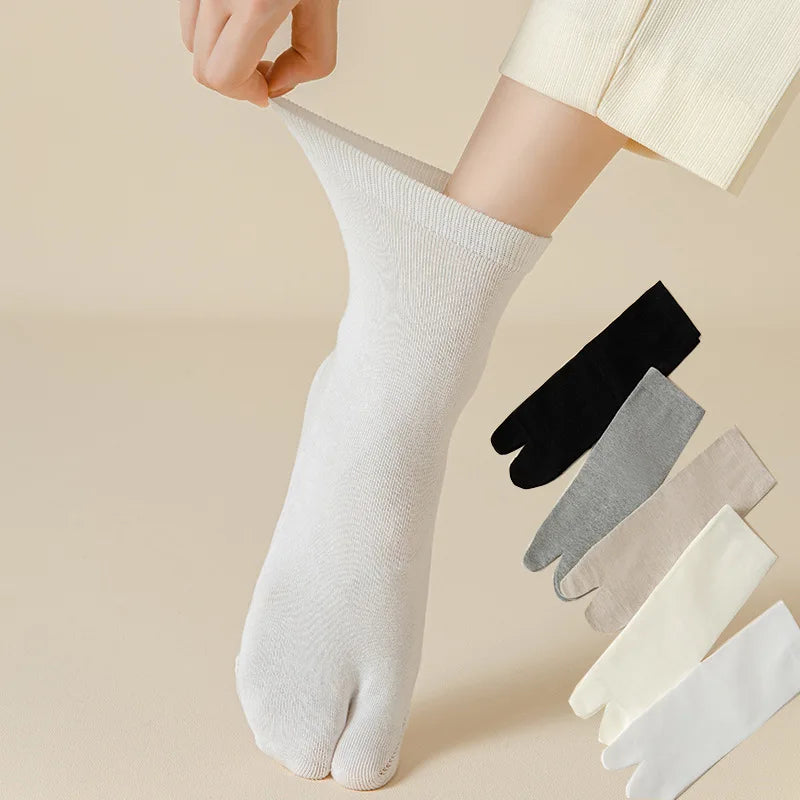 Japanese Men And Women's Summer Fiber Double Fingered Socks Flip-flops Sandals Split Breathable Independent Harajuku Fun Socks