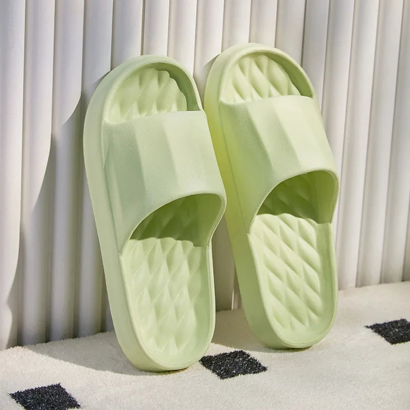 Summer Women's Slippers Cartoon Bear Indoor Soft Sole Comfortable Exquisite Slides Bathroom Anti-slip Beach Outdoor Leisure Shoe