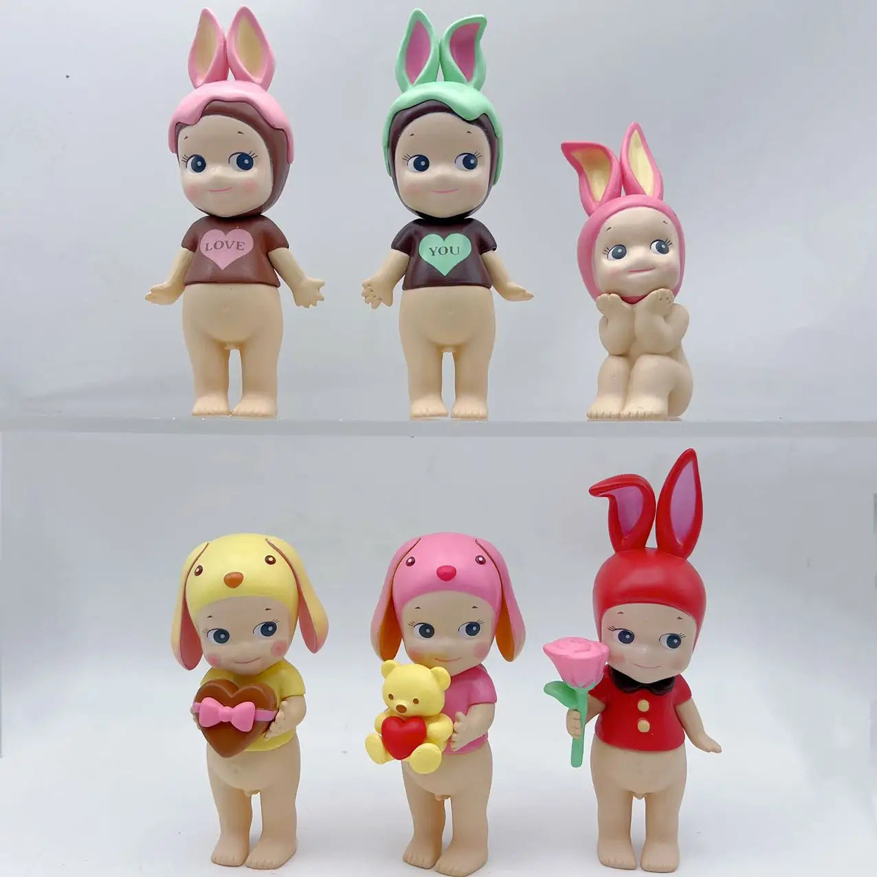The latest Love gift series hand office desk car decoration holiday gift toy