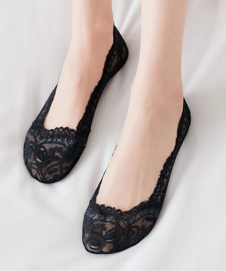 Socks For Women Summer Thin Fashion Lace Flower Invisible No Show Short Antiskid Ankle Socks Soft Boat Sock 5 Pairs