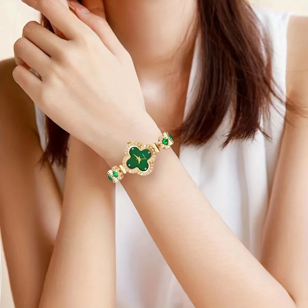 Kegllect Women's Watch Clover Pointer Quartz Baroque Rhinestone Analog Wrist & 4pcs Jewelry Set Gift for Mom Her