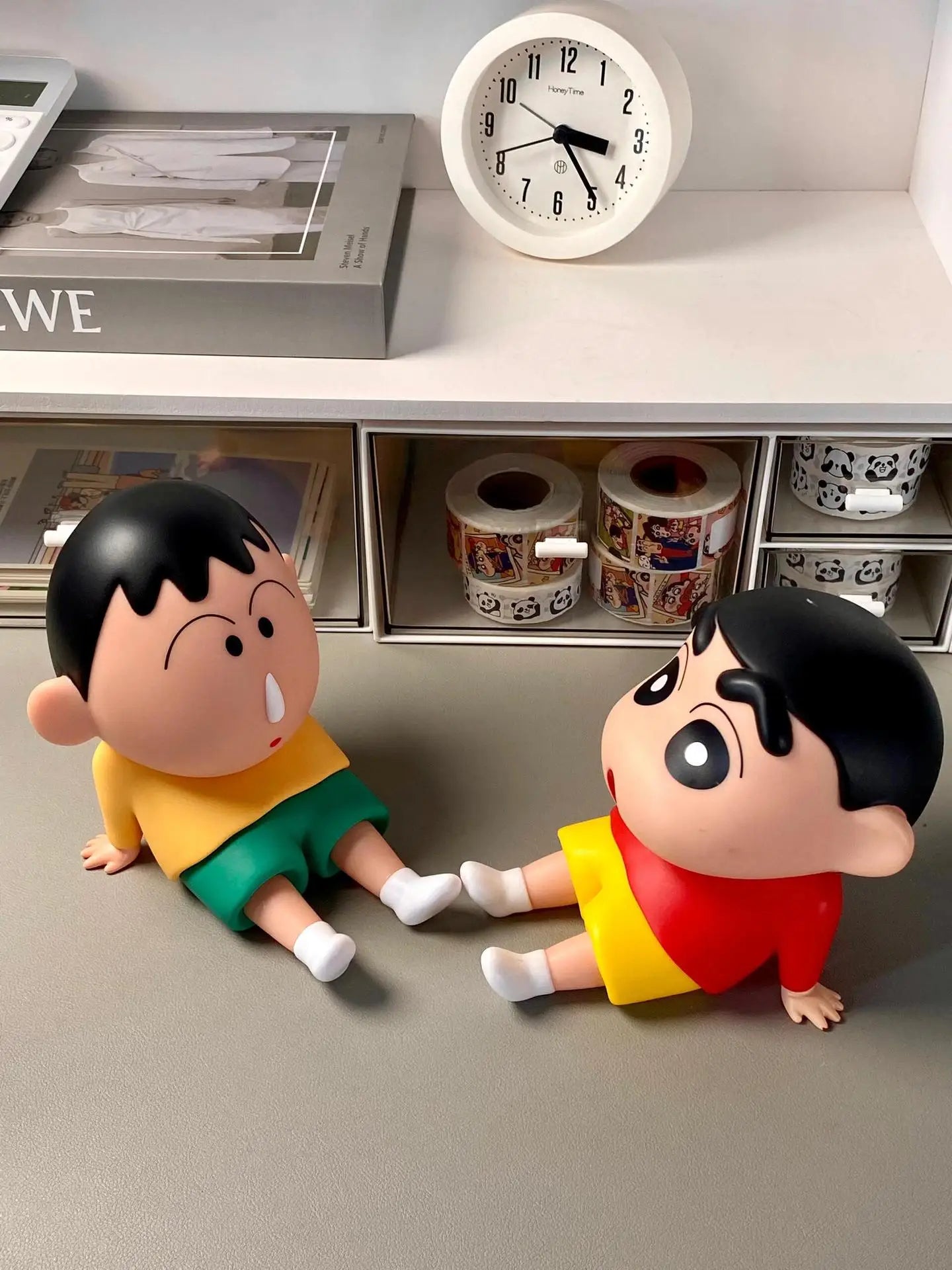 Cartoon Crayon Shin-Chan Boochan Phone Holder Desktop Anime Ornaments Watching Tv Cartoon Phone Support Cute Doll Gifts