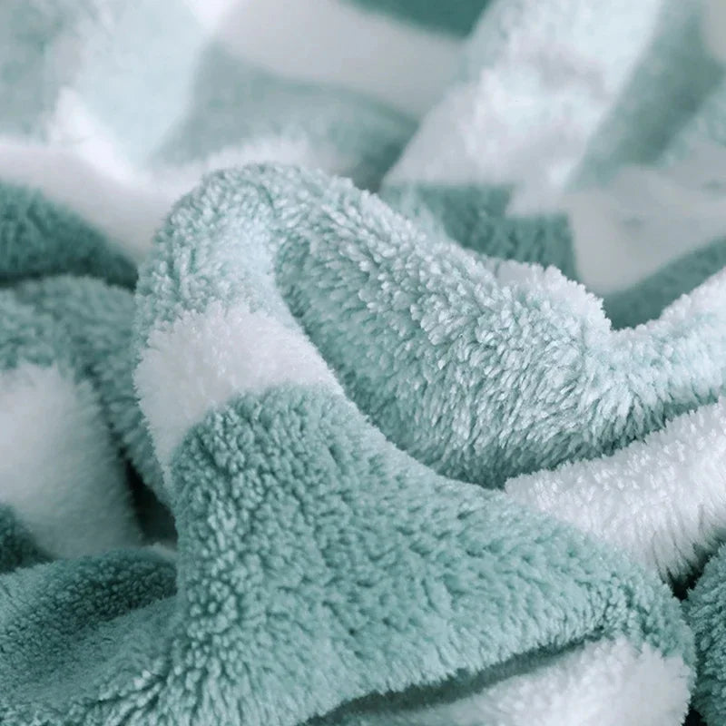 Thickened Absorbent Quick Drying Bath Towel Beach Towel Soft Face Towels Bathroom Men Women's Household Use For Home For couples