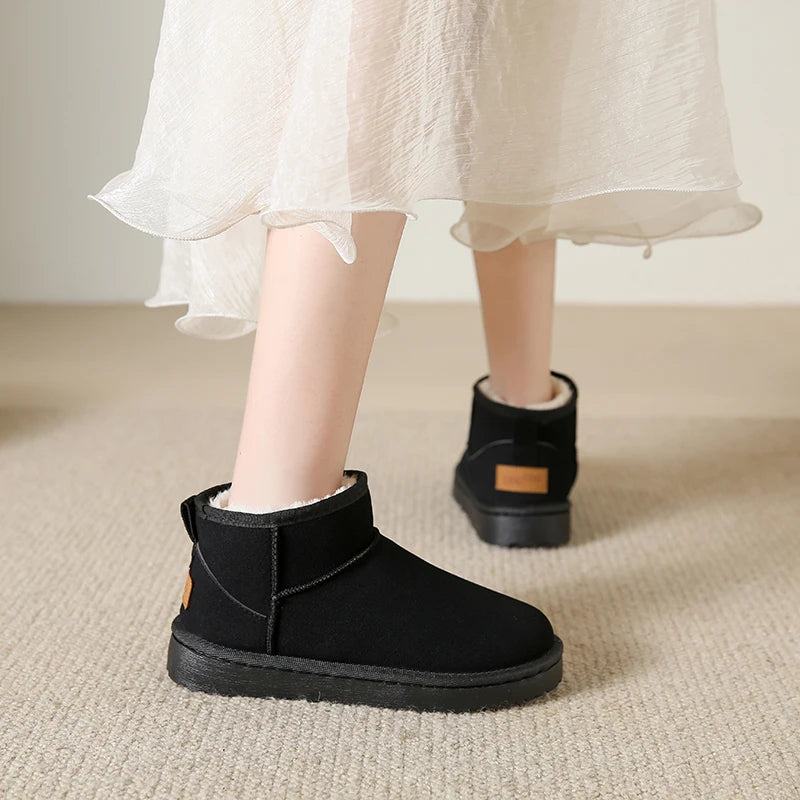 Snow Boots Women's Short Tube Thickened Cotton Shoes Non-slip Winter New Shoes Student Women's Shoes 2023 Black Boots