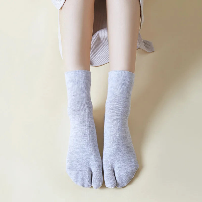 Japanese Men And Women's Summer Fiber Double Fingered Socks Flip-flops Sandals Split Breathable Independent Harajuku Fun Socks