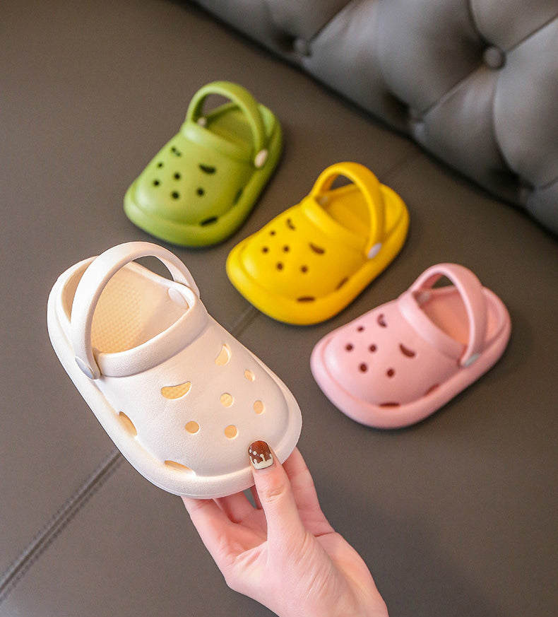 2023 Boys Girls Summer Kids Clogs Children's Hole Shoes Infant Indoor Slippers Non-Slip Beach Sandals Toddler Baby Home Shoes