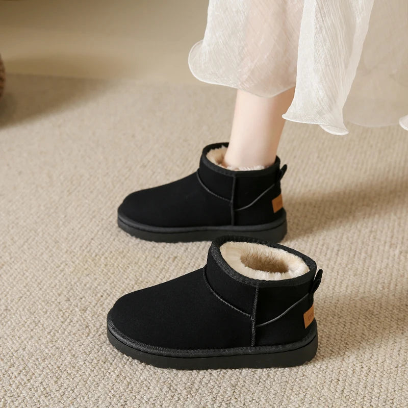 Snow Boots Women's Short Tube Thickened Cotton Shoes Non-slip Winter New Shoes Student Women's Shoes 2023 Black Boots