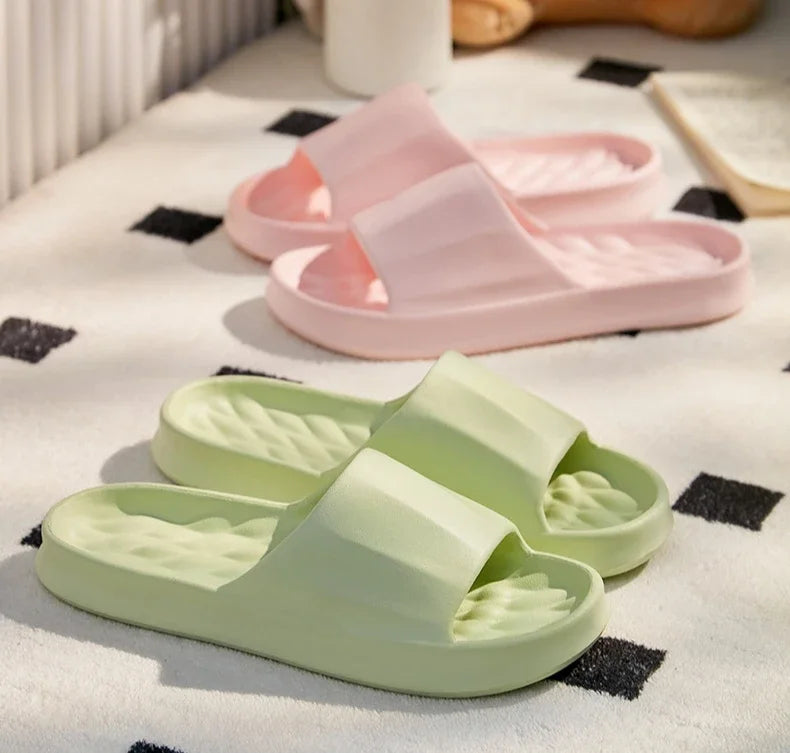 Summer Women's Slippers Cartoon Bear Indoor Soft Sole Comfortable Exquisite Slides Bathroom Anti-slip Beach Outdoor Leisure Shoe
