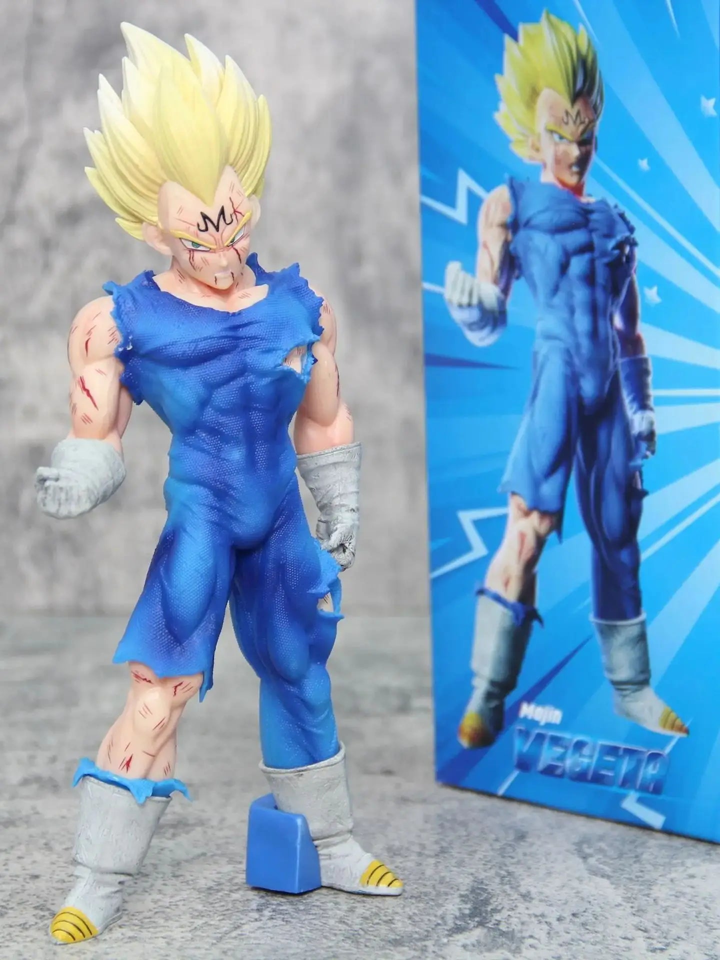 Dragon Ball Z Super Saiyan Prince Vegeta Figure Handpiece Magical Standing Posture Models Anime Ornaments
