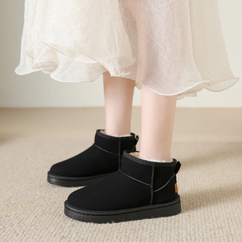 Snow Boots Women's Short Tube Thickened Cotton Shoes Non-slip Winter New Shoes Student Women's Shoes 2023 Black Boots