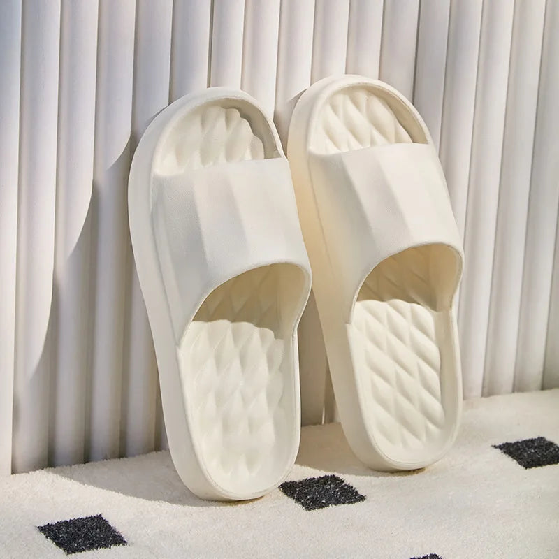 Summer Women's Slippers Cartoon Bear Indoor Soft Sole Comfortable Exquisite Slides Bathroom Anti-slip Beach Outdoor Leisure Shoe