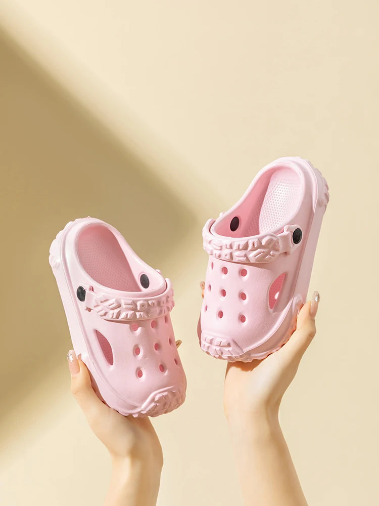 Cute Non-slip girls clogs sandals garden shoes cartoon child baby sandals summer kids slippers high quality beach kids sandals