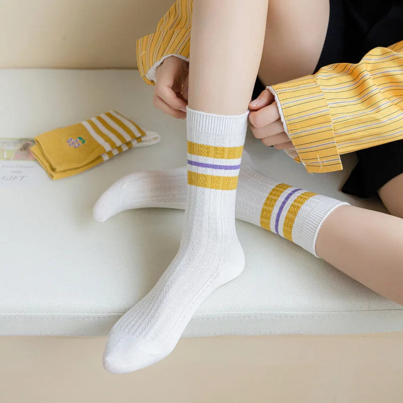 5 Pairs Of Korean Autumn And Winter Yellow Striped Socks Cute Casual Pure Cotton Socks Women's Sports Warm Socks Set
