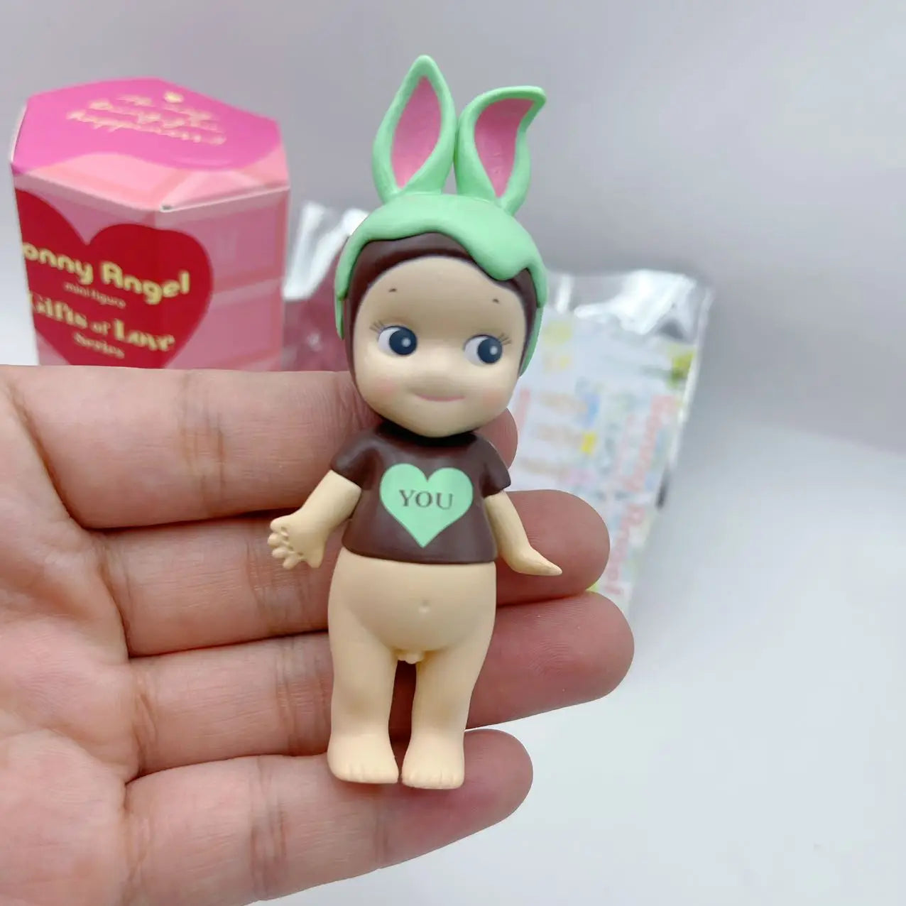 The latest Love gift series hand office desk car decoration holiday gift toy