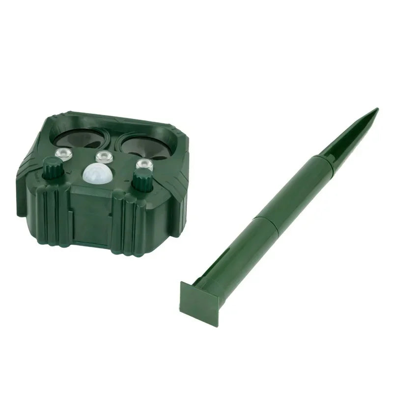 1 PC Garden Solar Powered Outdoor Animal Repeller Motion Sensor Flash Light Dog Cat Raccoon Rabbit Animal Dispeller