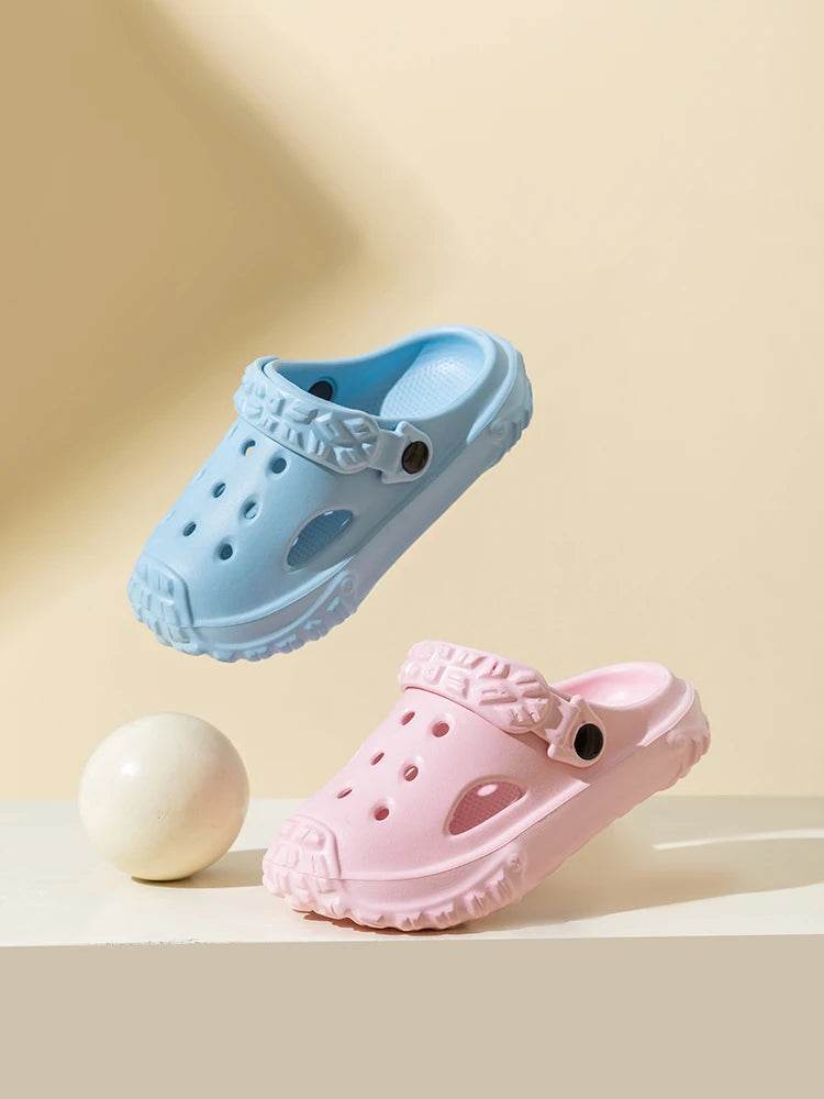 Cute Non-slip girls clogs sandals garden shoes cartoon child baby sandals summer kids slippers high quality beach kids sandals