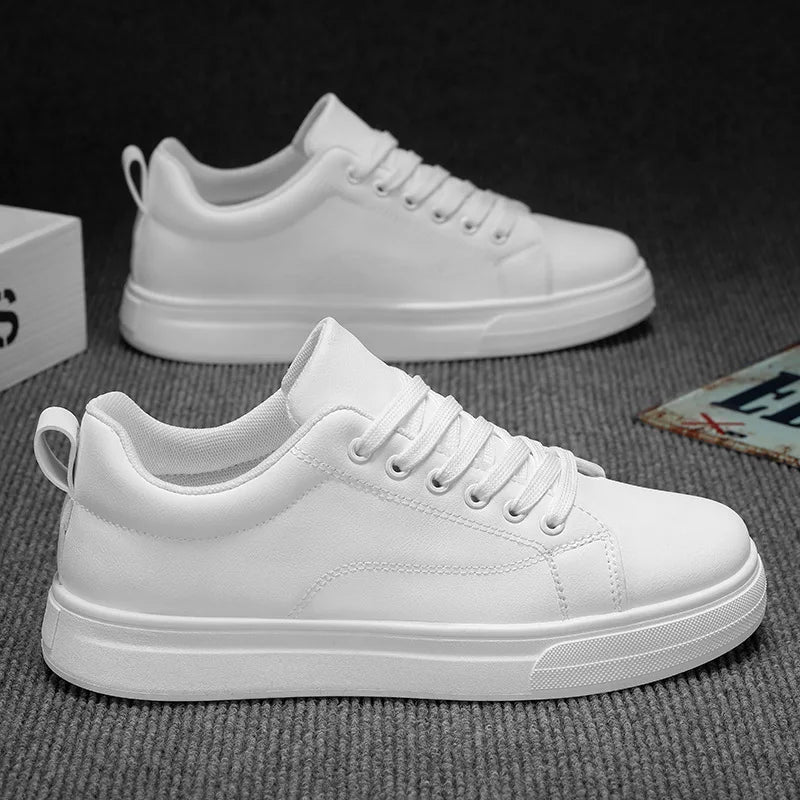 New Spring and Autumn Men's Casual Board Shoes Trendy Student White Shoes, Fashionable Men's Single Shoes