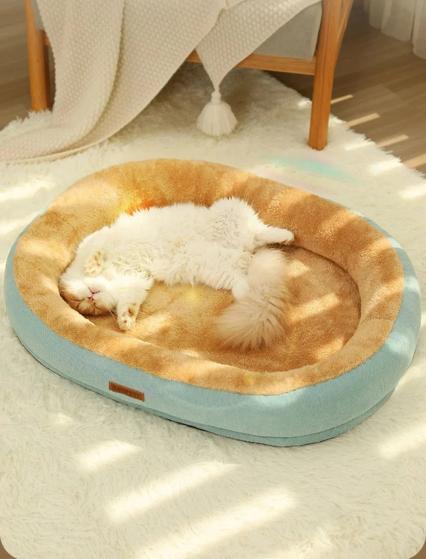 Warm Puppy Bed for Winter Cats Plush Goods Fluffy Beds Pet Accessories Houses Cushions Habitats Dog Mat Basket Supplies Kitten