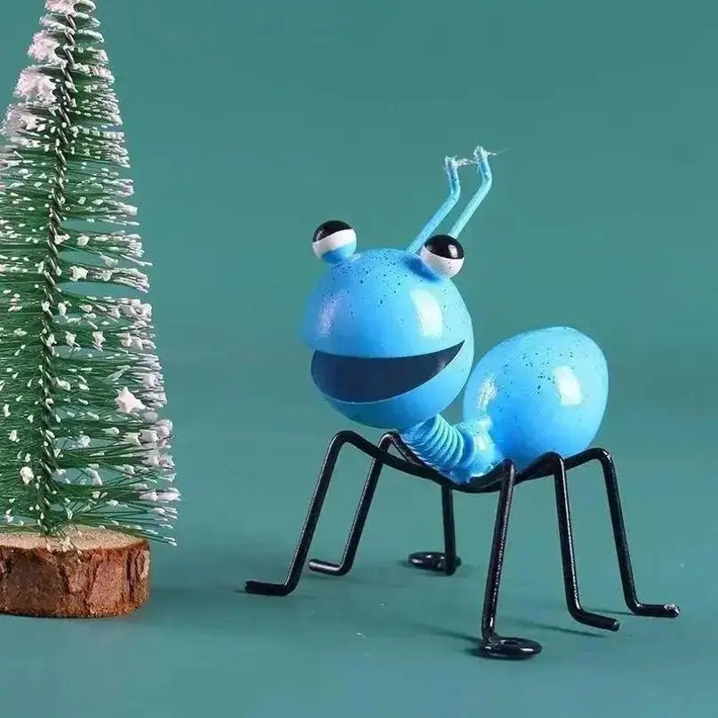 1 Pcs Creative Animal Crafts Home Decoration Crafts Iron Art Metal Ant Wall Hanging Crafts Outdoor Garden Cute Bionic Gift