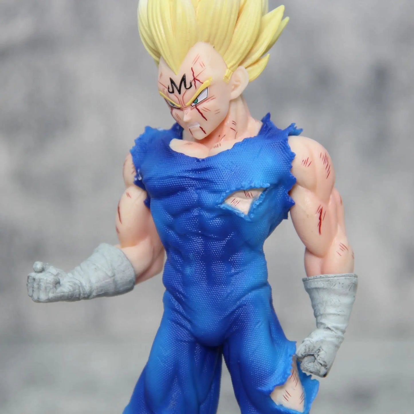 Dragon Ball Z Super Saiyan Prince Vegeta Figure Handpiece Magical Standing Posture Models Anime Ornaments