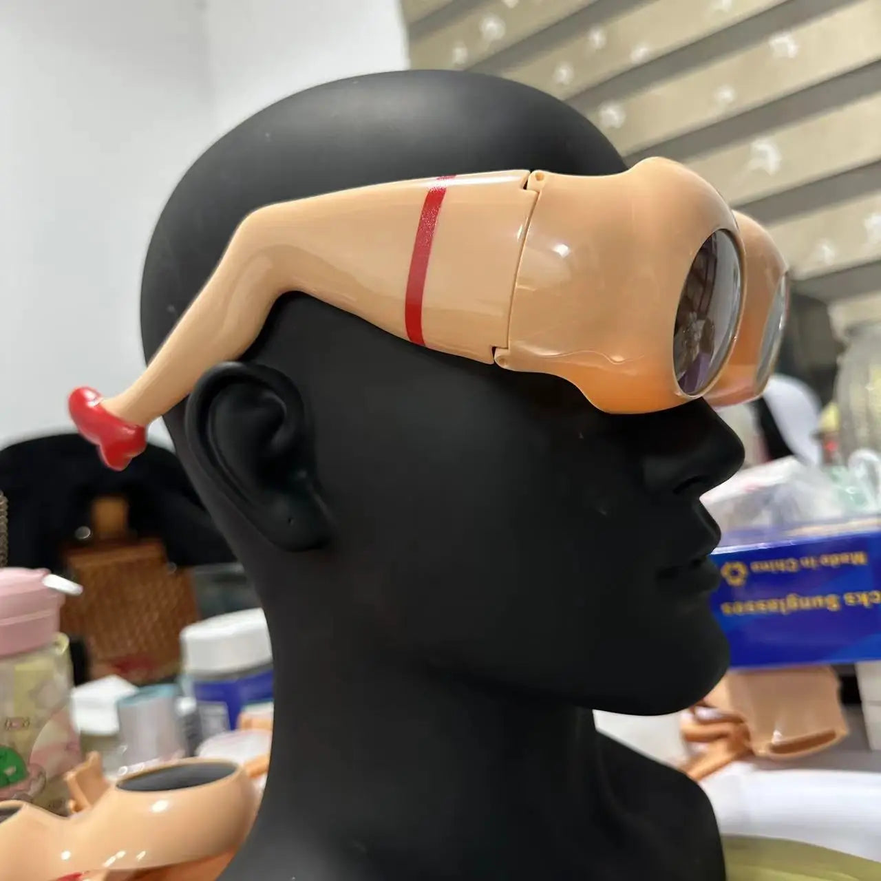 Novelty Leg & Buttocks Sunglasses Funny Sunglasses For Adults Unique Design Sunglasses Party Funny Eye Glasses Gag Gifts