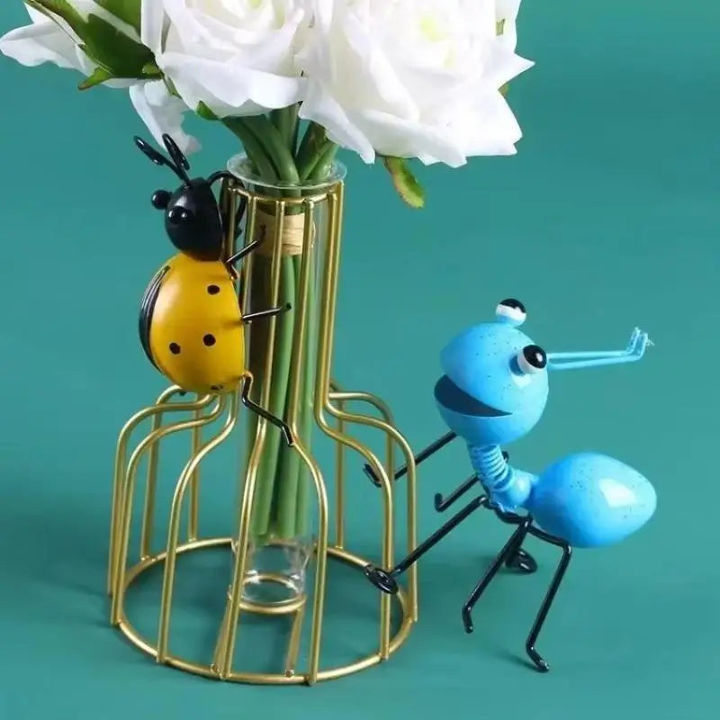 1 Pcs Creative Animal Crafts Home Decoration Crafts Iron Art Metal Ant Wall Hanging Crafts Outdoor Garden Cute Bionic Gift
