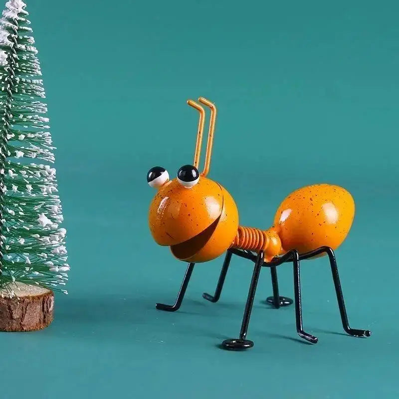 1 Pcs Creative Animal Crafts Home Decoration Crafts Iron Art Metal Ant Wall Hanging Crafts Outdoor Garden Cute Bionic Gift