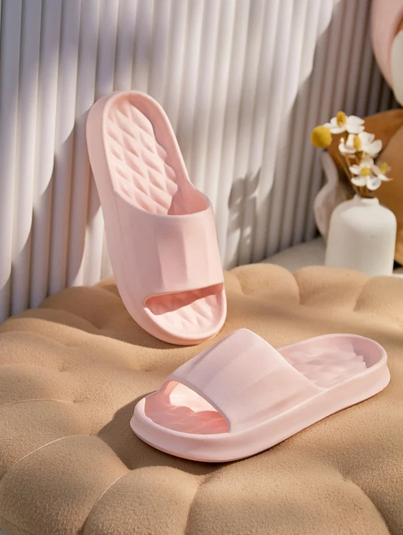 Summer Women's Slippers Cartoon Bear Indoor Soft Sole Comfortable Exquisite Slides Bathroom Anti-slip Beach Outdoor Leisure Shoe