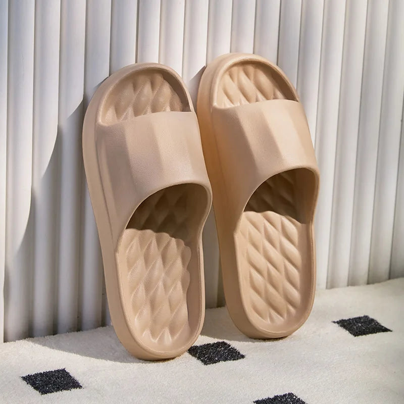 Summer Women's Slippers Cartoon Bear Indoor Soft Sole Comfortable Exquisite Slides Bathroom Anti-slip Beach Outdoor Leisure Shoe