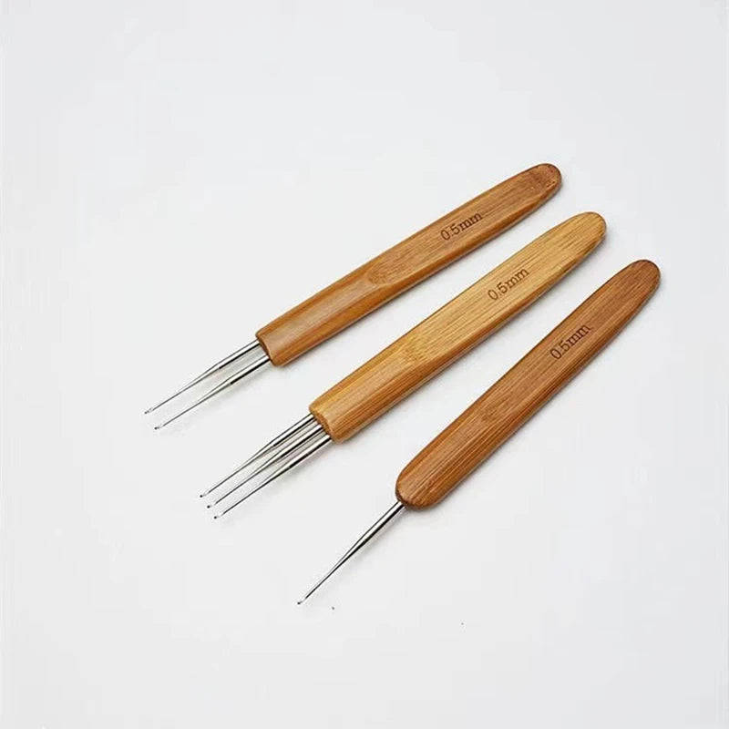 6 pieces 0.5/0.75MM needle crochet hooks set Bamboo handle hair braiding tools dreadlocks hair crocheting needles set