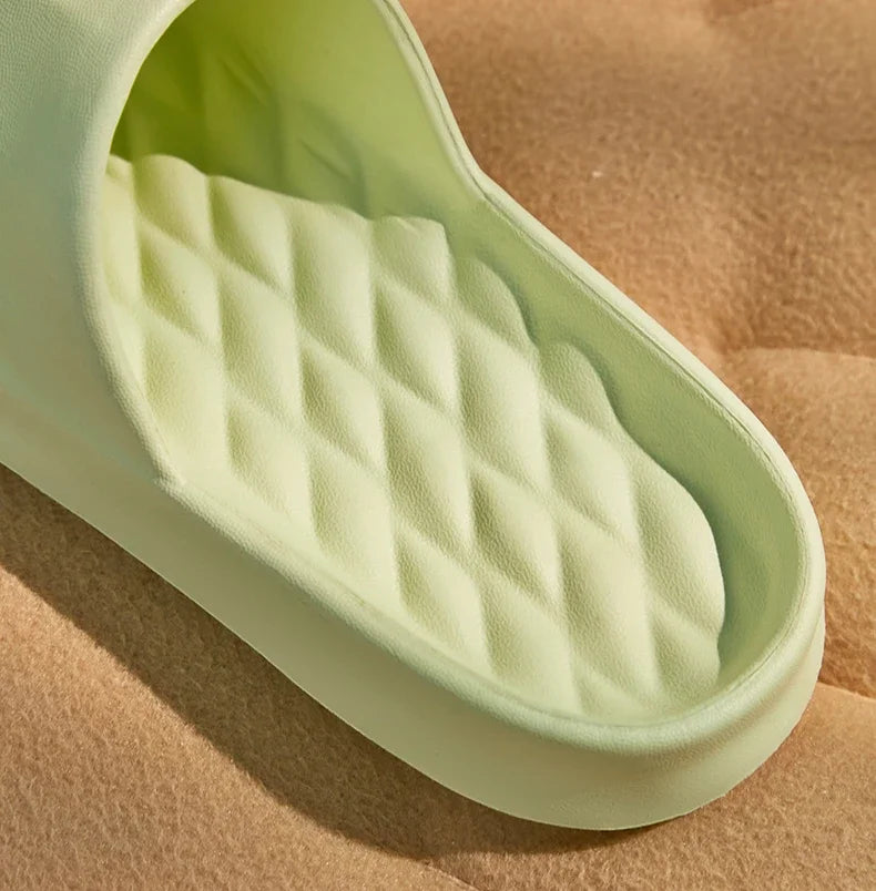 Summer Women's Slippers Cartoon Bear Indoor Soft Sole Comfortable Exquisite Slides Bathroom Anti-slip Beach Outdoor Leisure Shoe