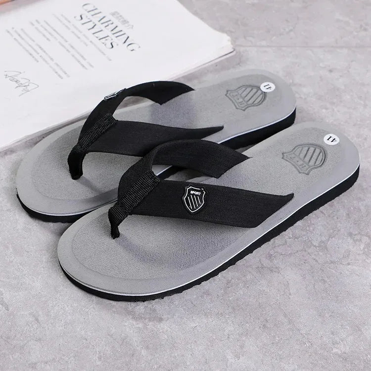 Summer Slippers Men Flip Flops Beach Sandals Non-Slip Casual Flat Shoes 2023 Slippers Indoor House Shoes For Men Outdoor Slides