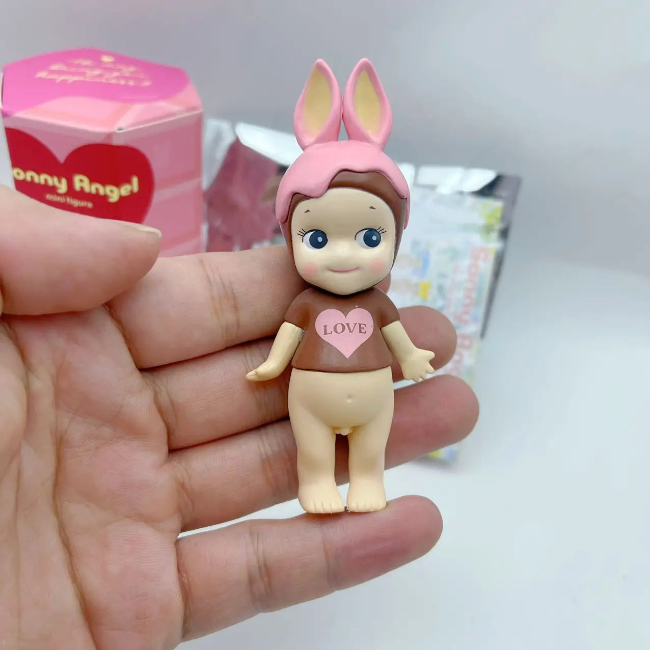 The latest Love gift series hand office desk car decoration holiday gift toy