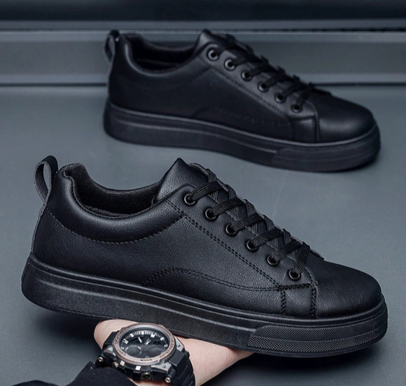 New Spring and Autumn Men's Casual Board Shoes Trendy Student White Shoes, Fashionable Men's Single Shoes