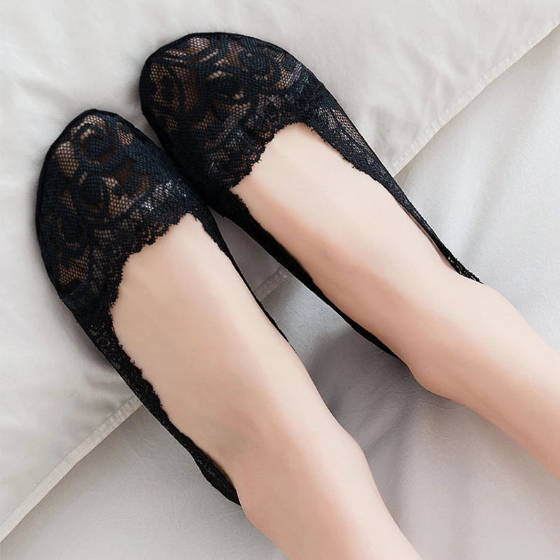 Socks For Women Summer Thin Fashion Lace Flower Invisible No Show Short Antiskid Ankle Socks Soft Boat Sock 5 Pairs