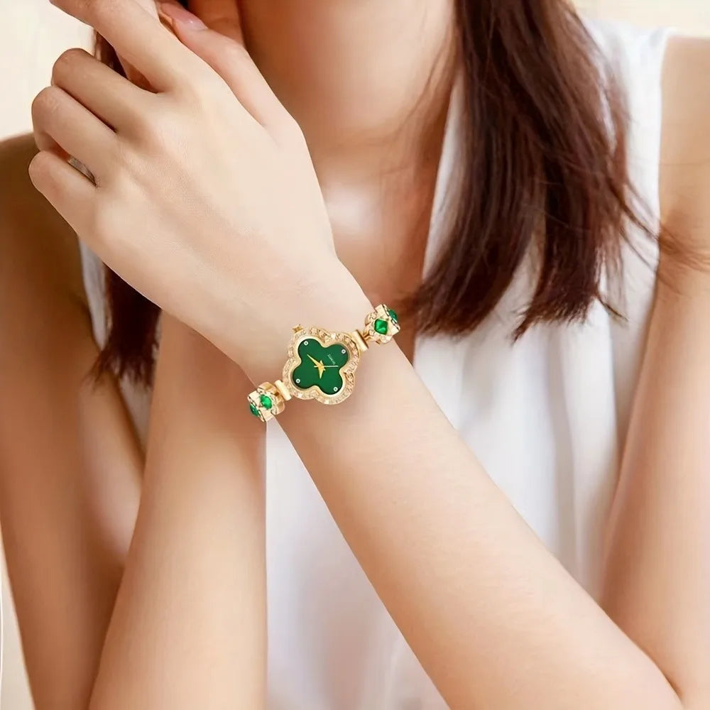 Kegllect Women's Watch Clover Pointer Quartz Baroque Rhinestone Analog Wrist & 4pcs Jewelry Set Gift for Mom Her