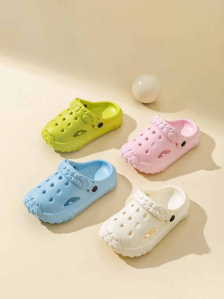 Cute Non-slip girls clogs sandals garden shoes cartoon child baby sandals summer kids slippers high quality beach kids sandals