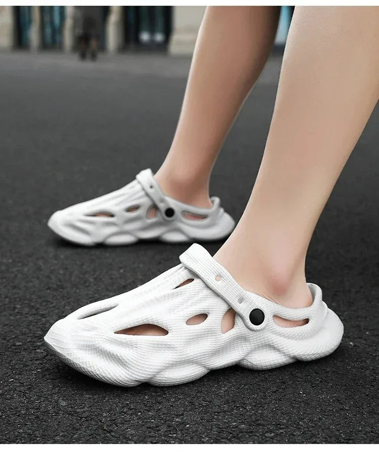 Summer Men Women Slippers Comfortable Outdoor Sandals Clogs Beach Slippers Flip Flops Indoor Home Slides Bathroom Shoes for Men