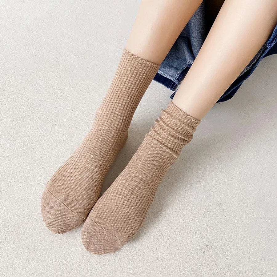 5 Pairs New Japanese Socks Set Solid Color Women's Casual Socks Autumn Simple Women's Medium Length Socks Pattern Style