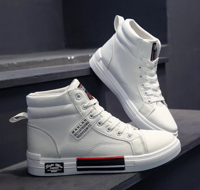 2025 new  Breathable soft sole Men's Casual Sports Shoes Korean Fashion Student jogging shoes youth board shoes