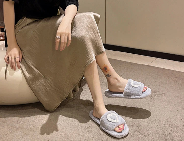 New Fashionable Hot Diamond Pearl Love Hair Cotton Slippers for Autumn and Winter Home slipper